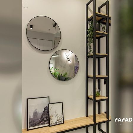 P Deluxe Suites 5 Солун Екстериор снимка